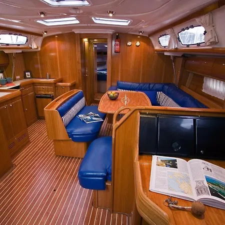 Bateau-hôtel Bavaria 46 Cruiser- Gracic Ii *